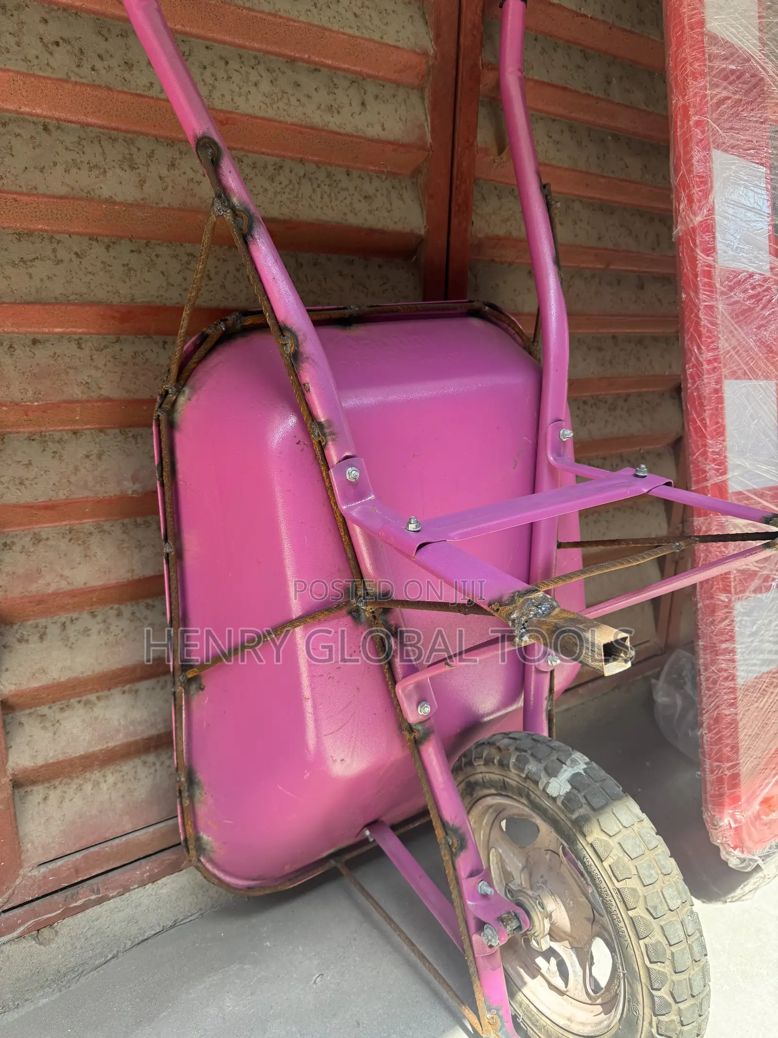 Heavy Duty Wheel Barrow