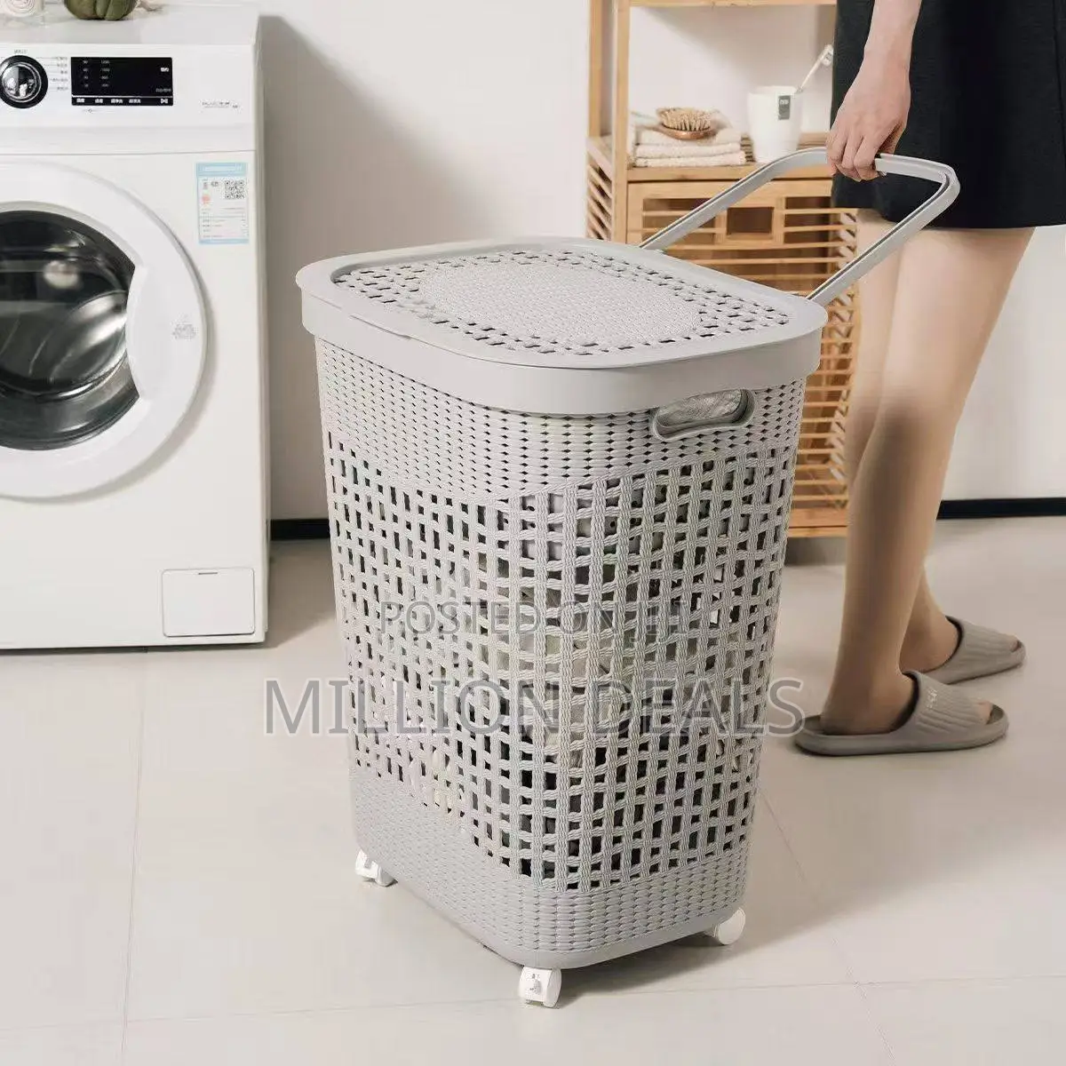 Rolling Woven Laundry Hamper WTH Pull Handle & Lid