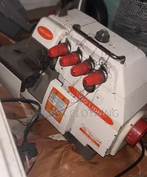 Two Lion Industrial Four Thread Weaving Machine