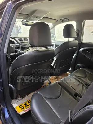 Toyota RAV4 2010 Blue