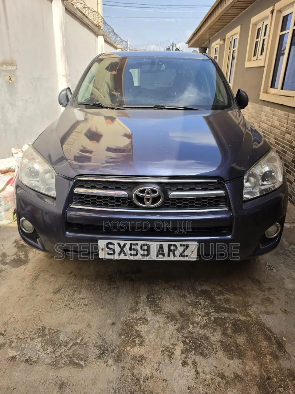 Toyota RAV4 2010 Blue