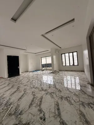 Shops/Office Space in Wuse 2 for Sale