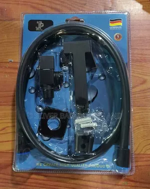 Black Bathroom Shower Faucet With Flexible Host