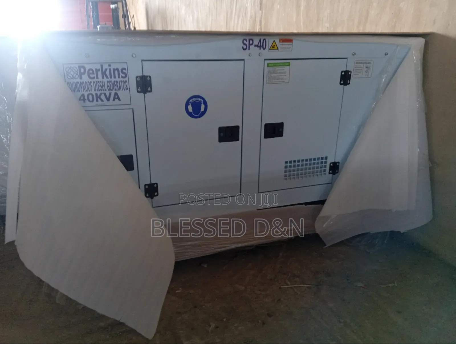 40kva Perkins Soundproof Diesel Generator