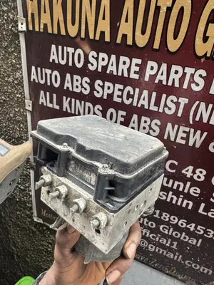 Toyota Venza 2013 ABS Actuator and Brake Pump