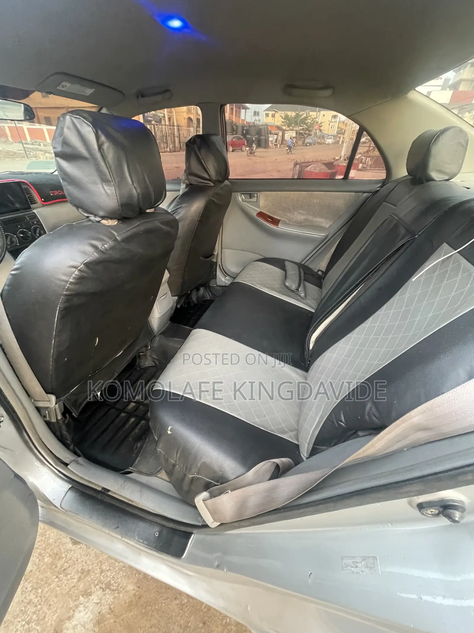 Toyota Corolla LE 2004 Silver