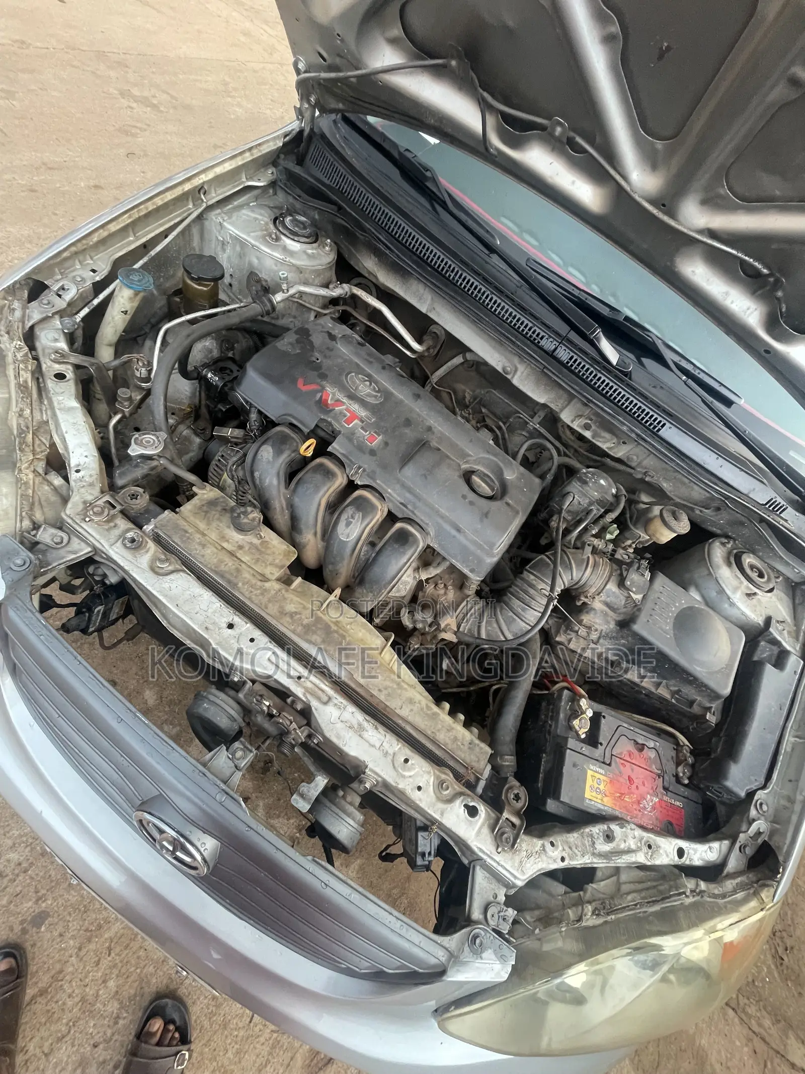 Toyota Corolla LE 2004 Silver
