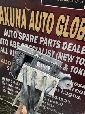 2013 Toyota Venza ABS Pump Assembly and Control Module