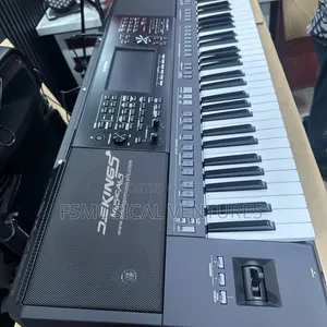 Yamaha Electroinc Keyboard PSR-SX720