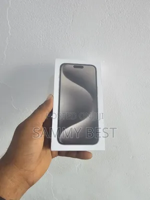 New Apple iPhone 15 Pro Max 256 GB Silver
