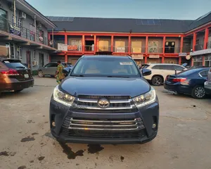 Toyota Highlander 2015 Blue