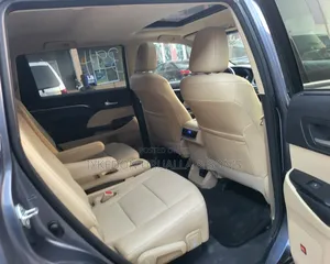 Toyota Highlander 2015 Blue