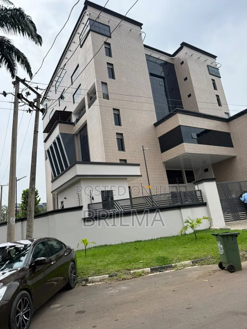 Modern Office Complex in Wuse Zone for Sale