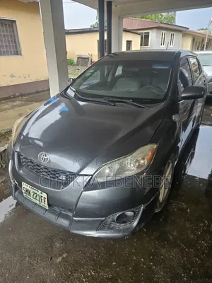 Toyota Matrix S Hatchback AWD (2.4L 4cyl 4A) 2010 Gray