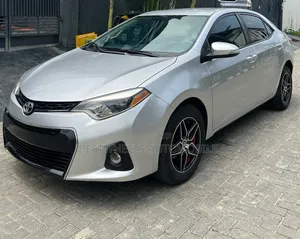 Toyota Corolla S Plus 4dr Sedan (1.8L 4cyl 6M) 2015 Silver