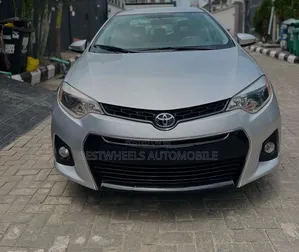 Toyota Corolla S Plus 4dr Sedan (1.8L 4cyl 6M) 2015 Silver