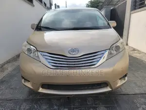 Toyota Sienna LE 7 Passenger Mobility 2011 Brown