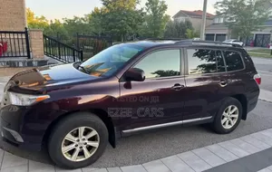 Toyota Highlander 3.5L 4WD 2013 Burgundy