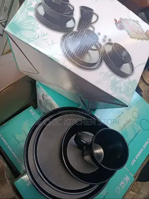16pcs Black Unbreakable Dinnerware Set