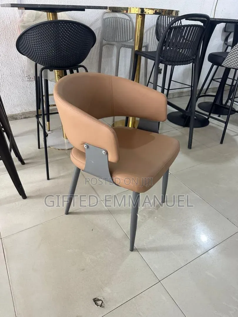Dining Chairs – Stylish & Comfortable