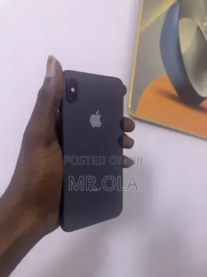 Apple iPhone XS Max 64 GB Black