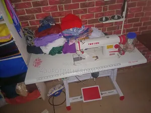 Industrial Sewing Machine