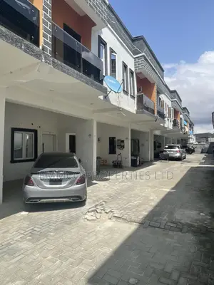 3bdrm Duplex in Ikota Gra Lekki for rent