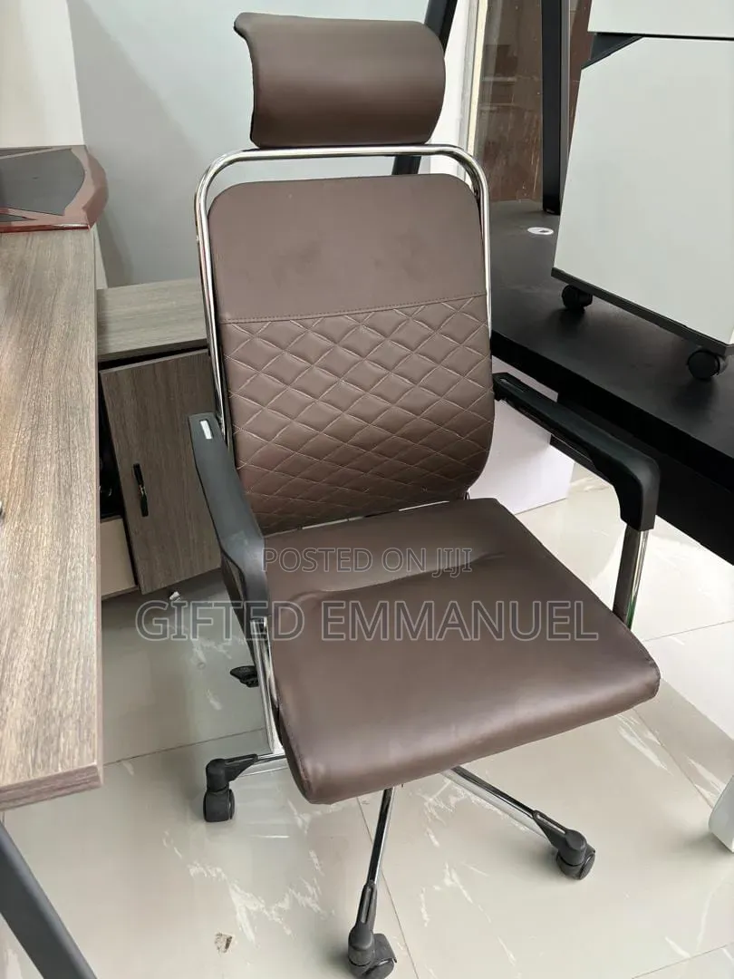 Office Swivel Chair With Headrest