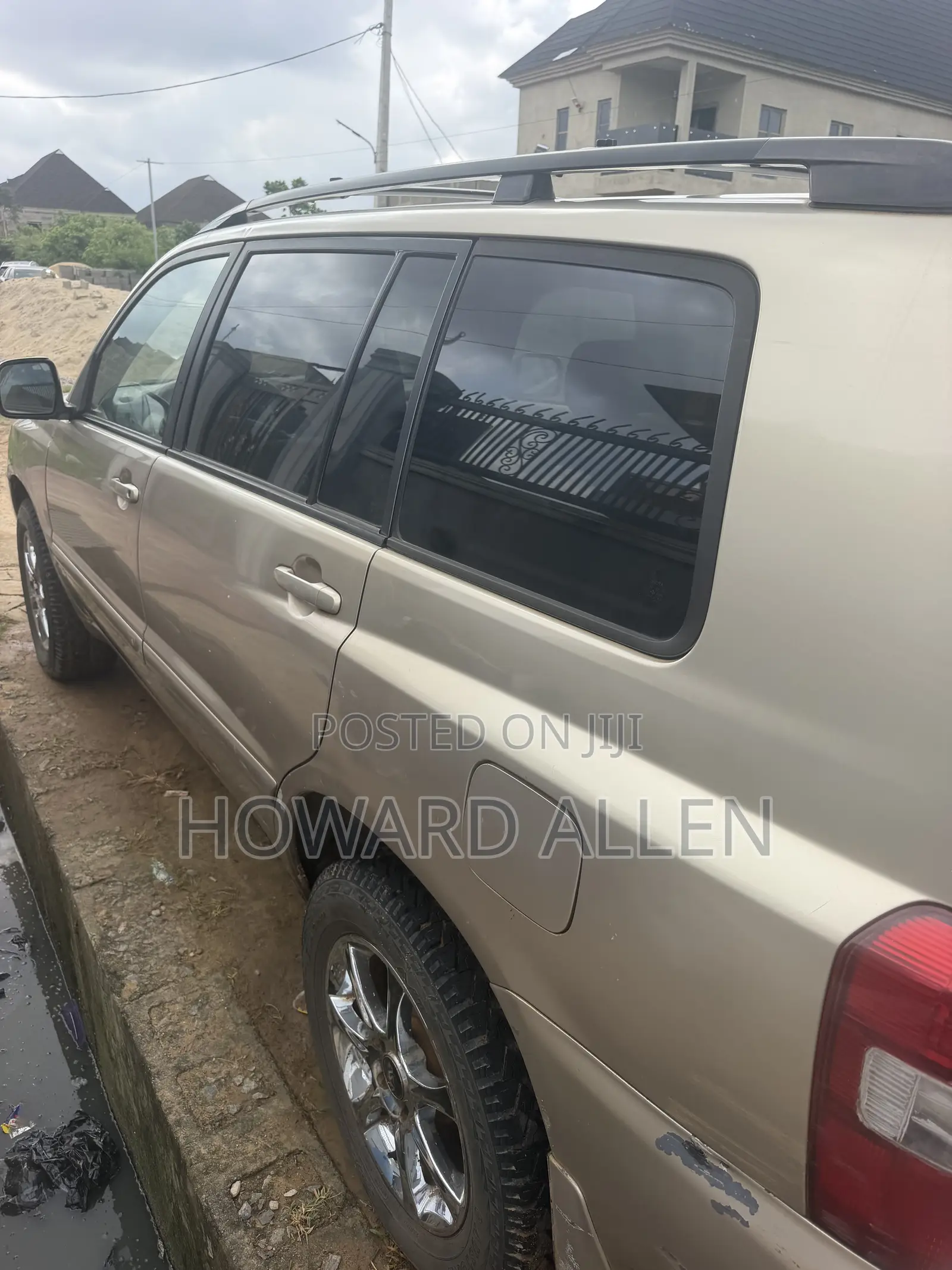 Toyota Highlander 2004 Gold