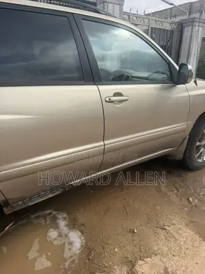 Toyota Highlander 2004 Gold