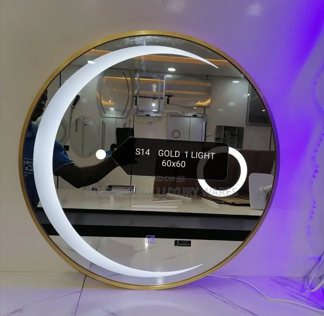 S8 Gold Frame Mirror With Light