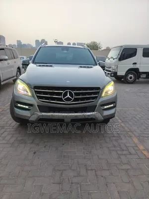 Mercedes-Benz M Class ML350 4MATIC 4dr SUV AWD (3.5L 6cyl 7A) 2014 Gray