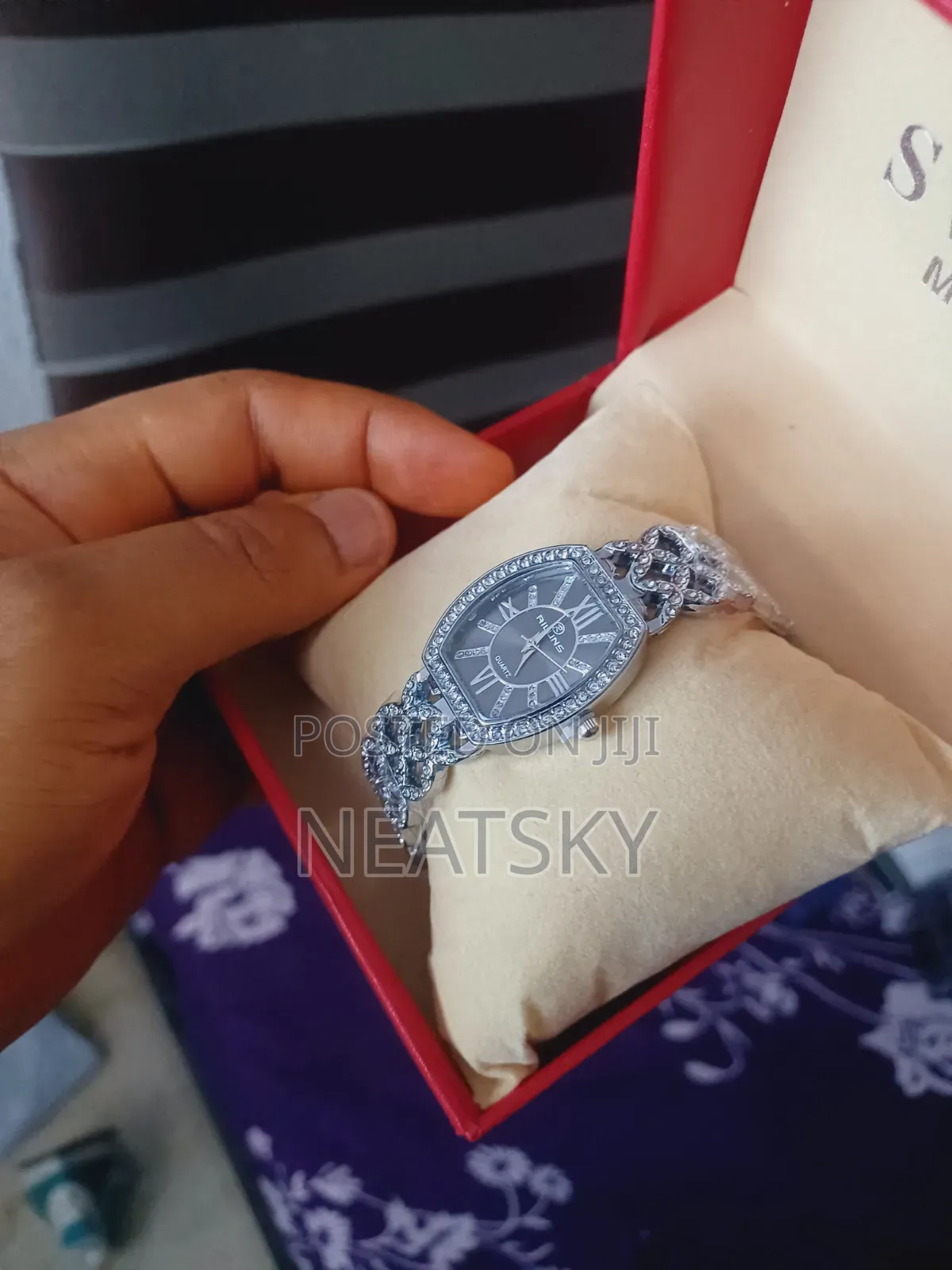 Quality Riluns Female Wristwatch