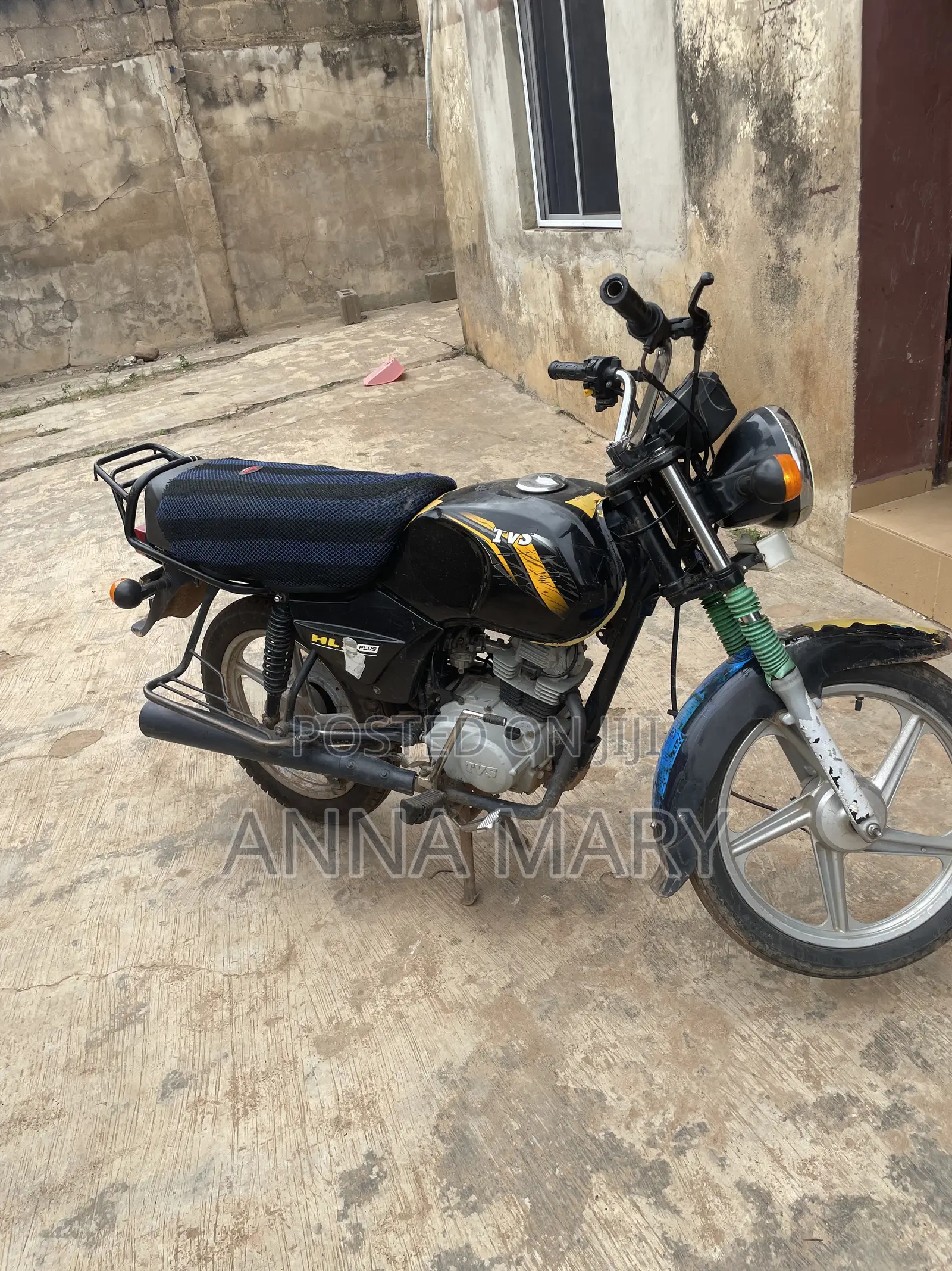 TVS HLX 125 2022 Black