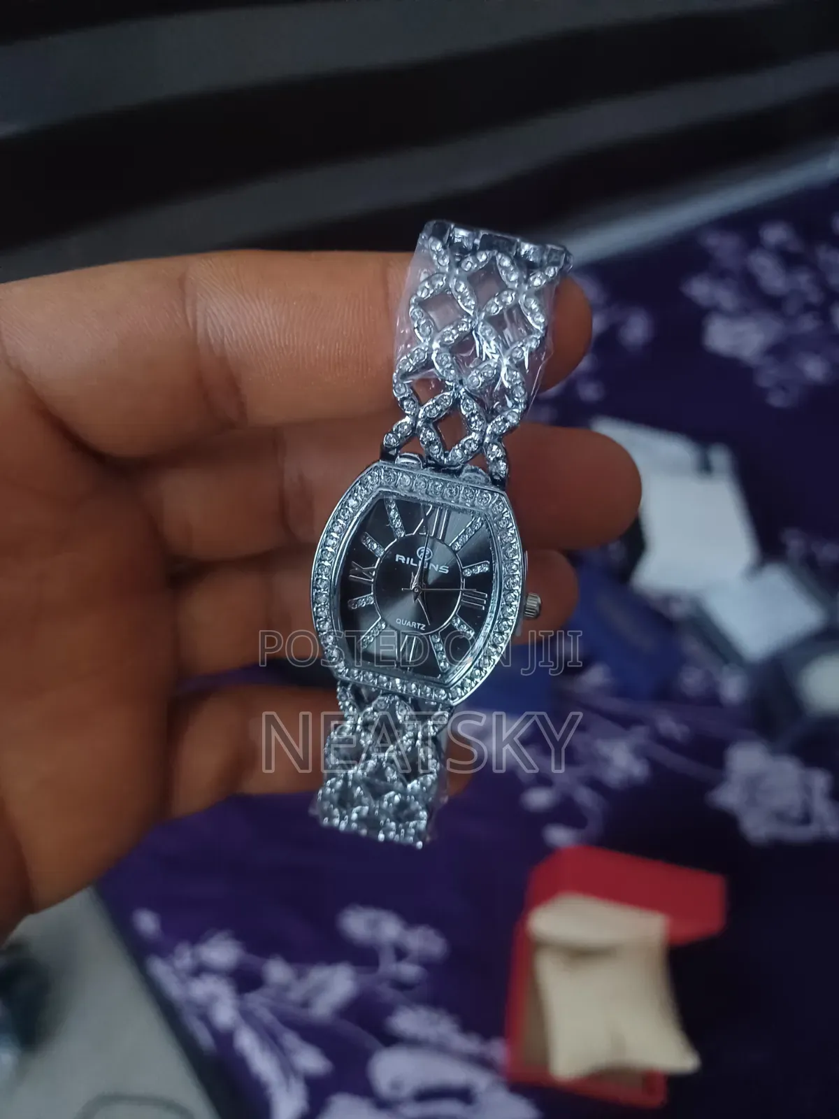 Quality Riluns Female Wristwatch