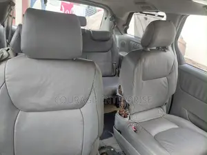 Toyota Sienna 2005