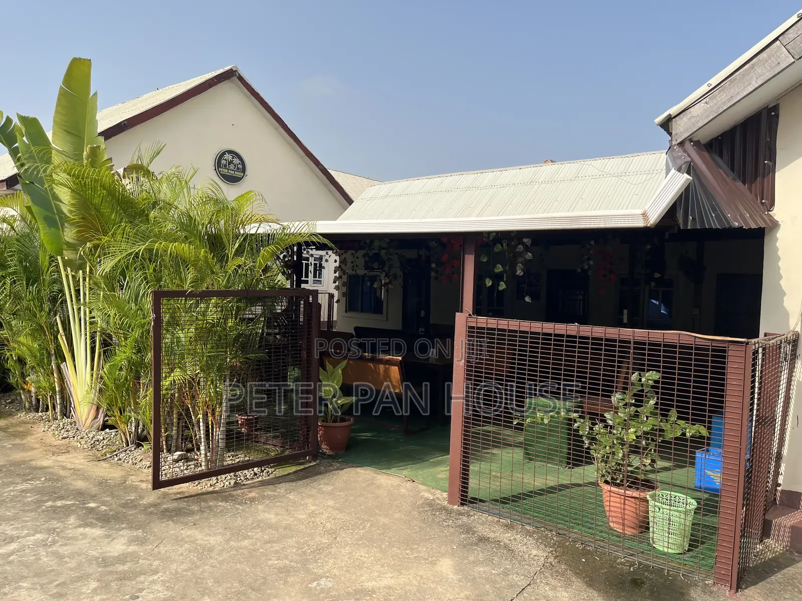 1Bedroom Self-Contained Apartments at Peter Pan Guesthouse Lugbe