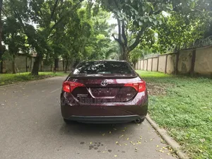 Toyota Corolla 2017 Burgundy