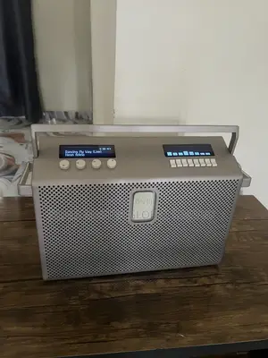 High-End UKD Mondo Dyfunct Bluetooth Speaker Chargeable