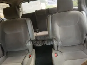 Toyota Sienna 2005 Silver