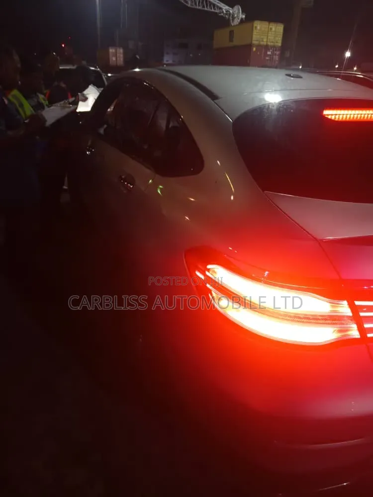 Mercedes-Benz GLC-Class 2018 Silver