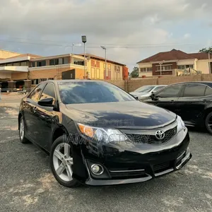 Toyota Camry SE 4dr Sedan (2.5L 4cyl 6A) 2013 Black