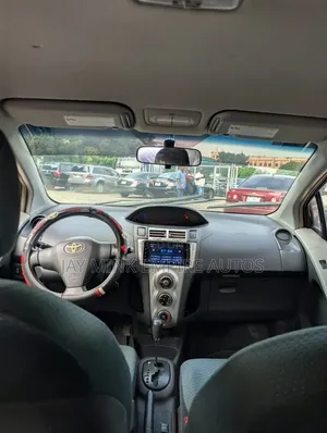 Toyota Yaris 2008 Orange