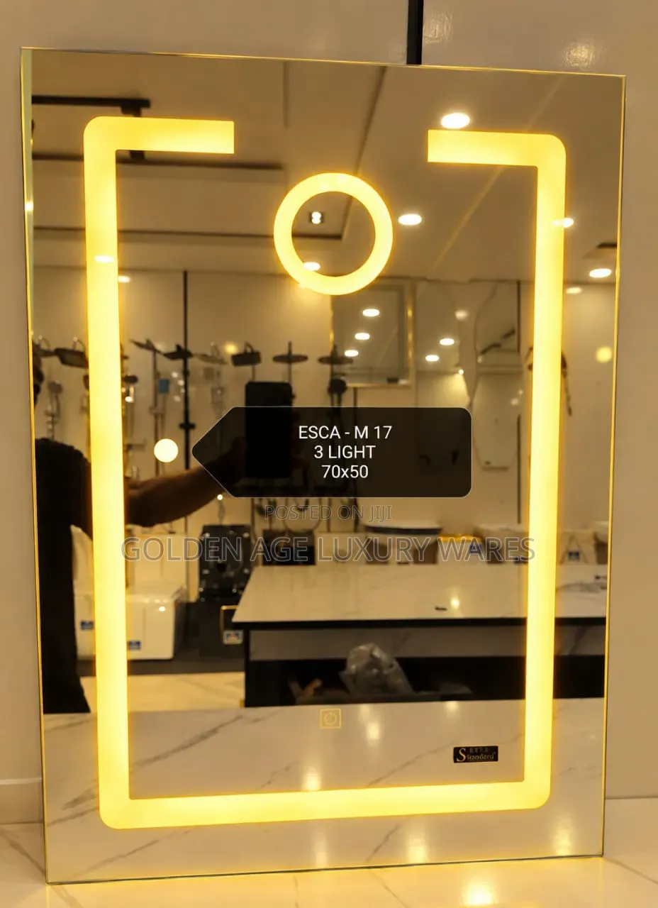 M17 3 Lights 70x50cm Mirror