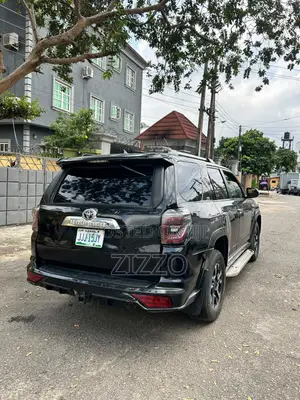 Toyota 4-Runner 2011 Black