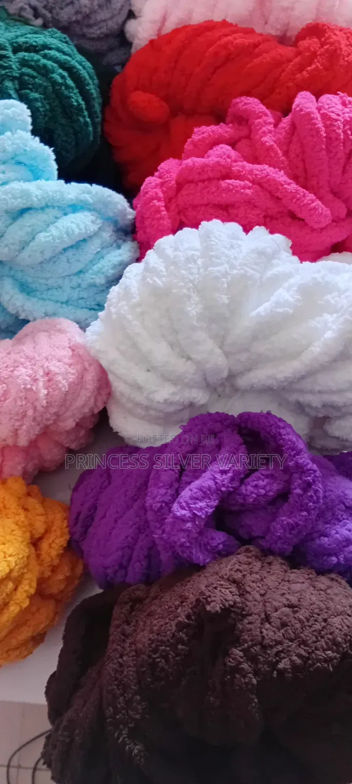 Ultra-Soft Giant Chenille Chunky Yarn