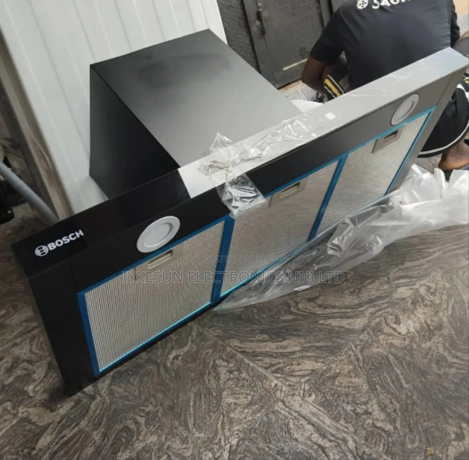 BOSCH 90CM T-Shape or Under Cabinet Automatic Inverter Heat Extractor
