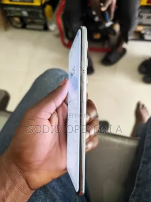 Tecno Camon 40 Pro 4G 256 GB Blue