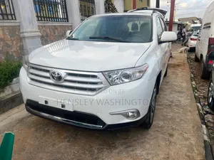 Toyota Highlander Limited 2012 White