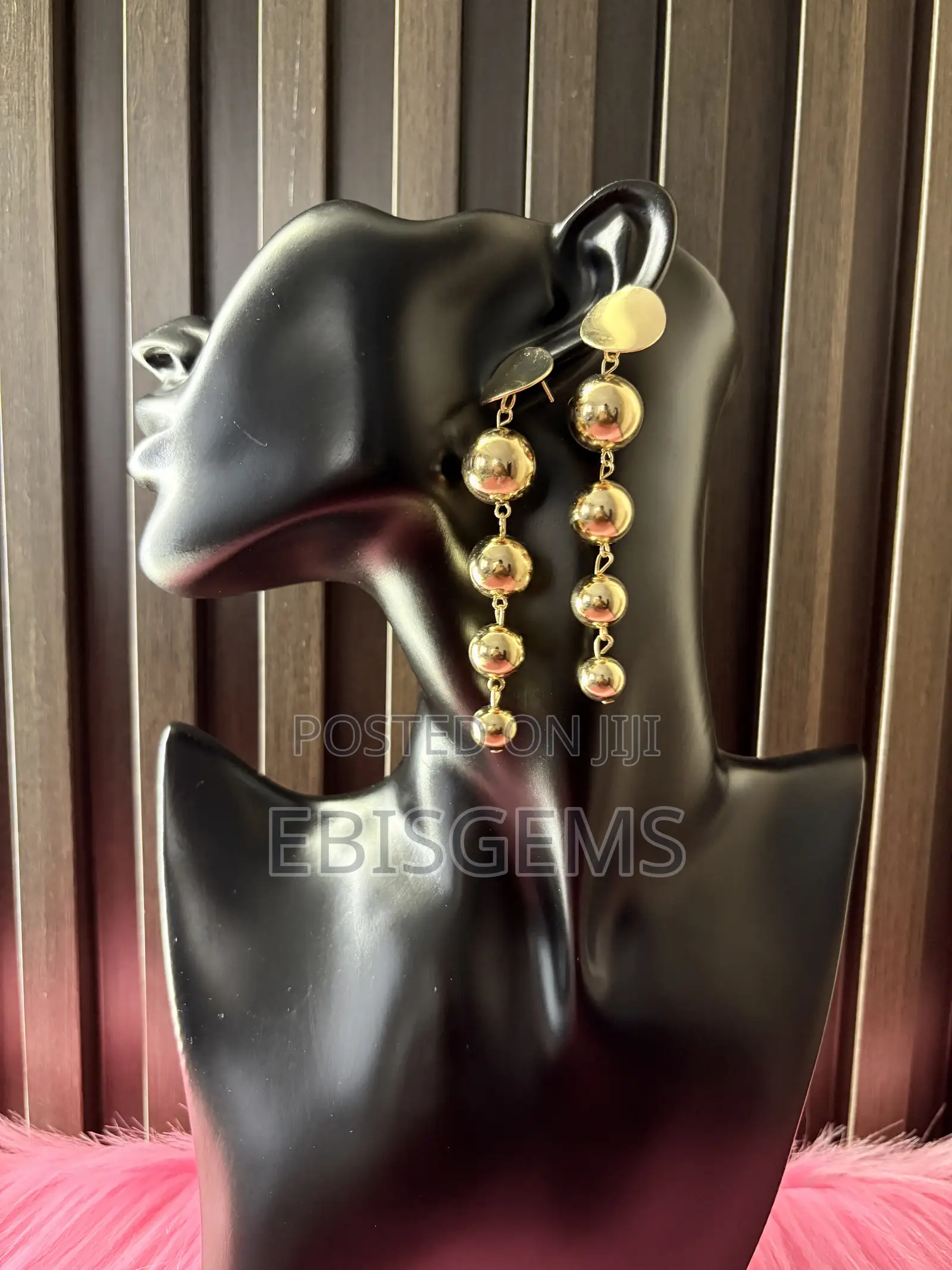 Dangling Earring